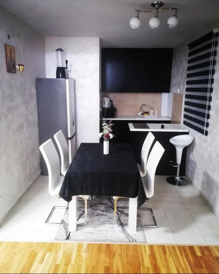 Nenadovic Apartman Obrenovac  Exterior photo